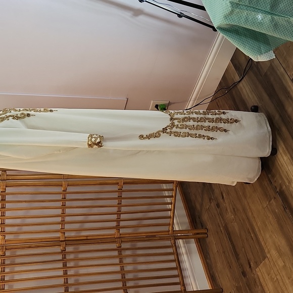 Abdulla Shehab Trading kaftan evening gown cream colored gold beads and crystals - Picture 9 of 16